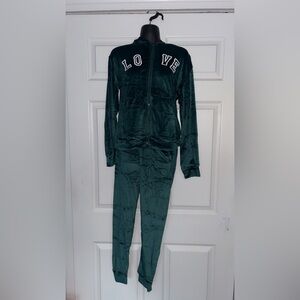 Forest green Velour Tracksuit S/M Size NWT